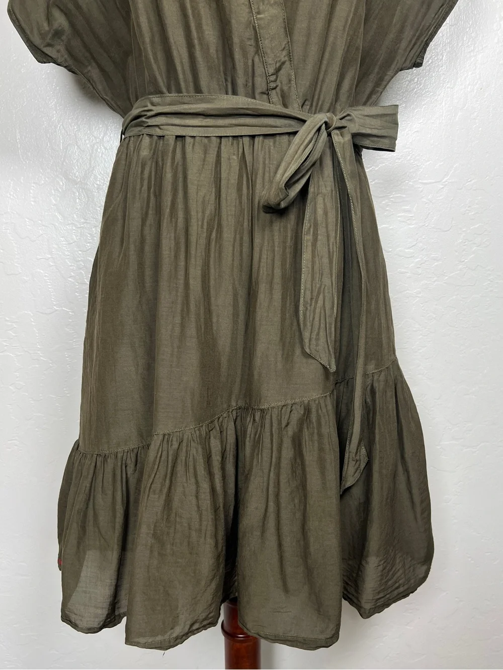 XIRENA Women’s Size S Olive Green Cotton Short Sleeve Faux Wrap Belted Dress - Picture 6 of 10